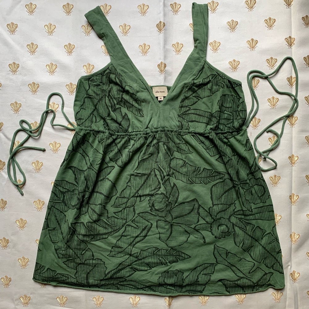 Ella Moss adjustable top